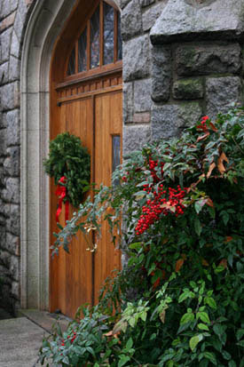 photo of a church door decorated for Christmas